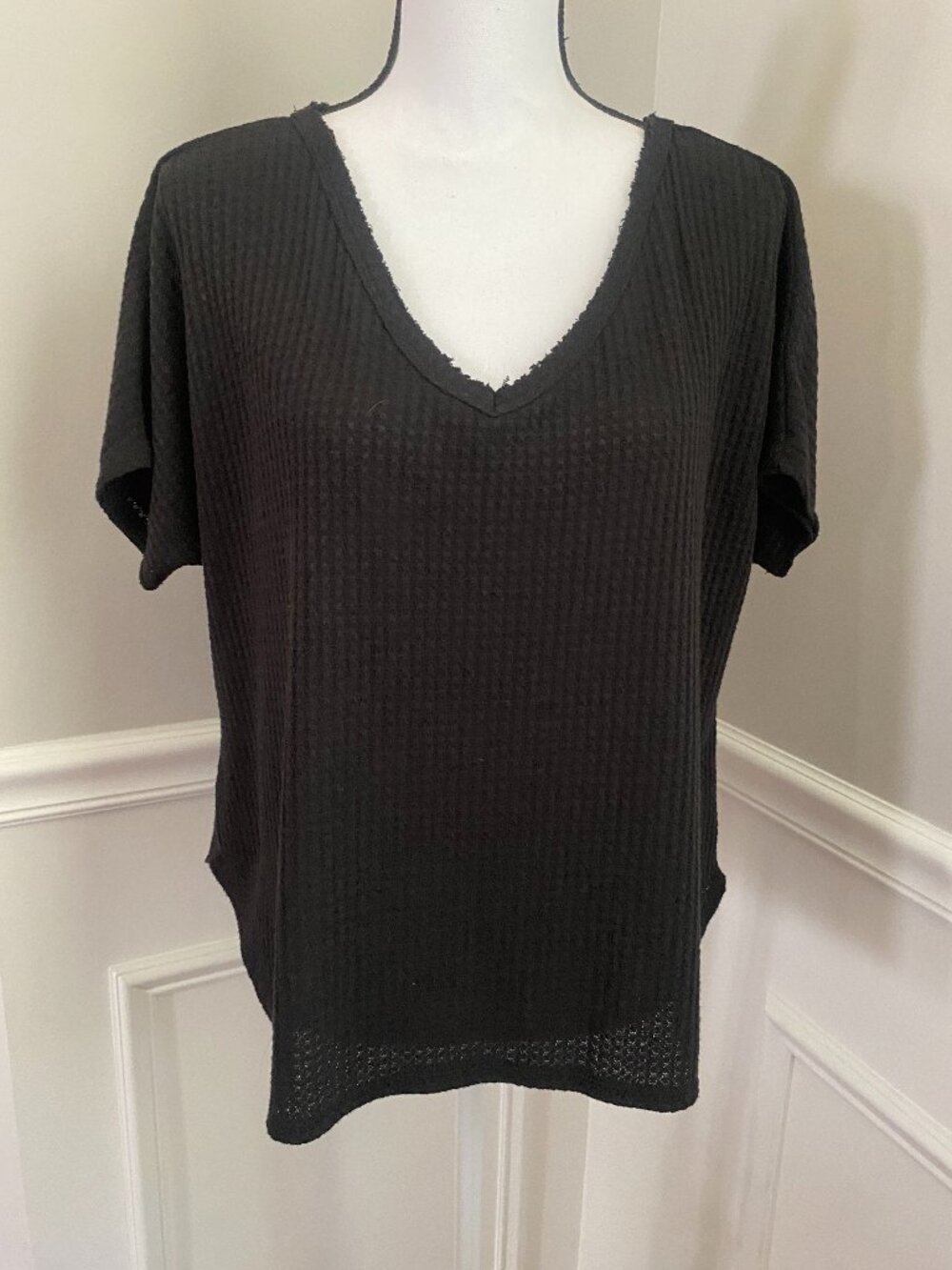 Eddie Bauer Oversized Waffle Knit Tee size Medium Relaxed Fit